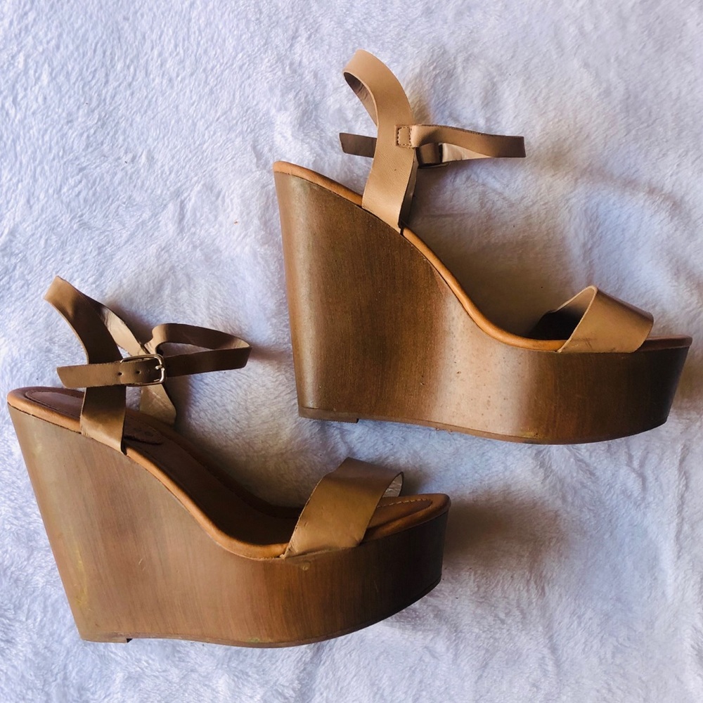 Tan wedges